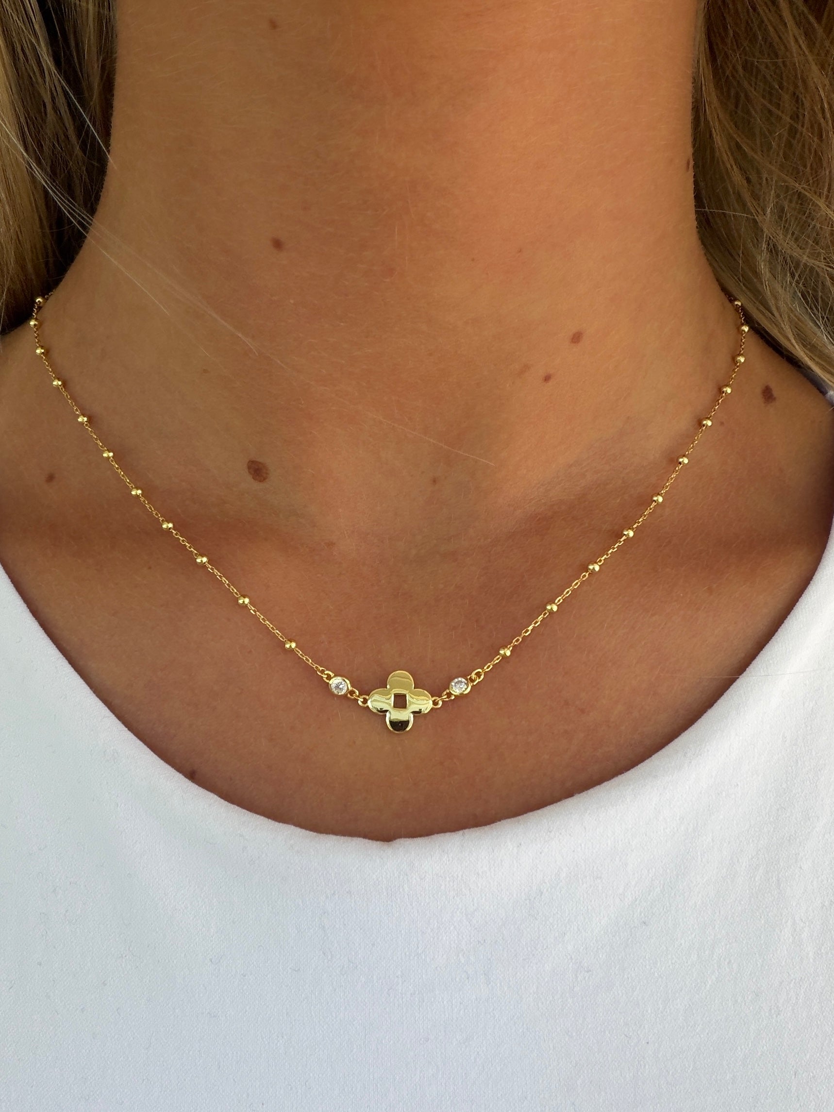 Golden Reverie Clover Necklace