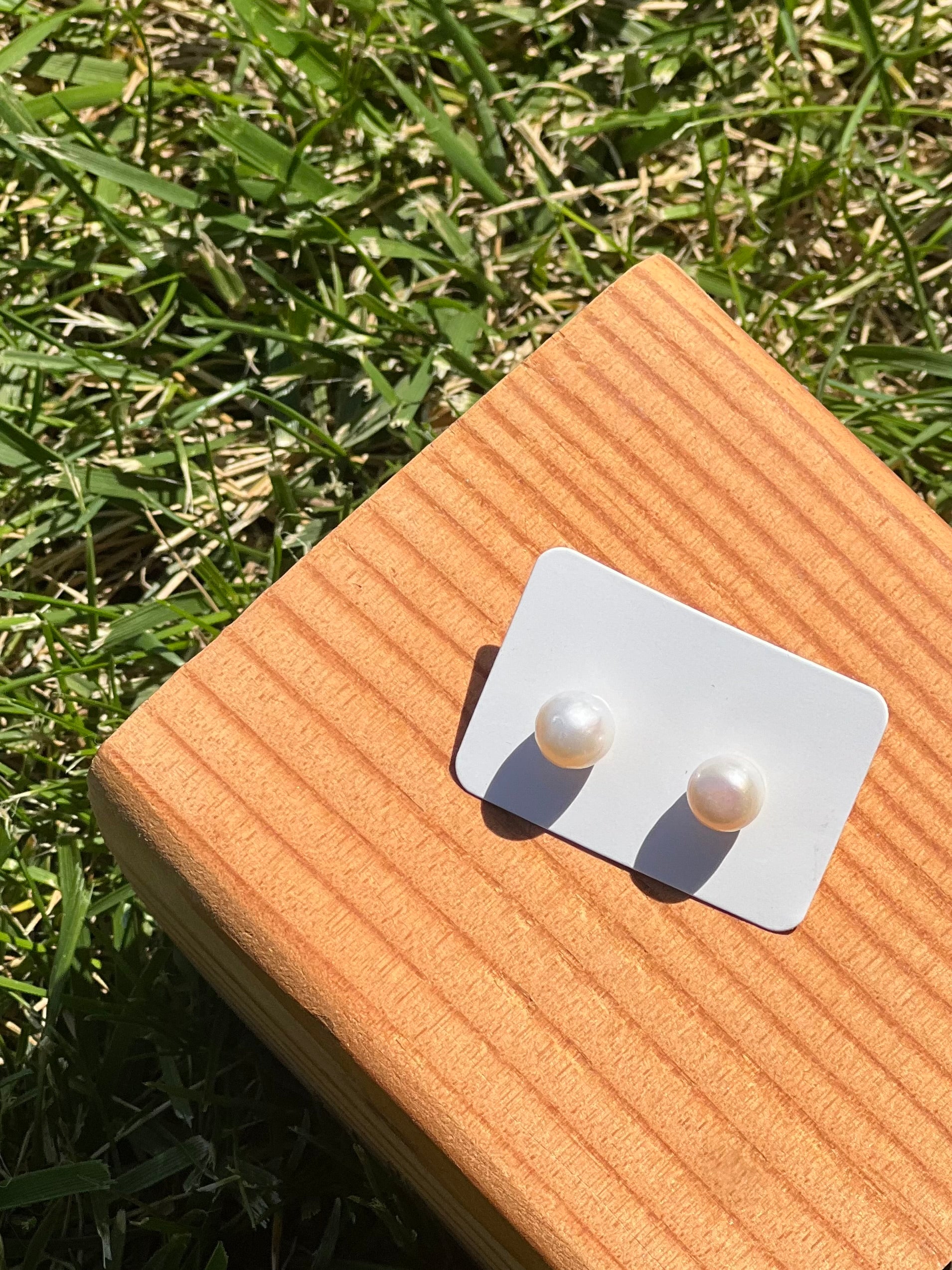 The Bianca Pearl Button Stud Earrings -10mm