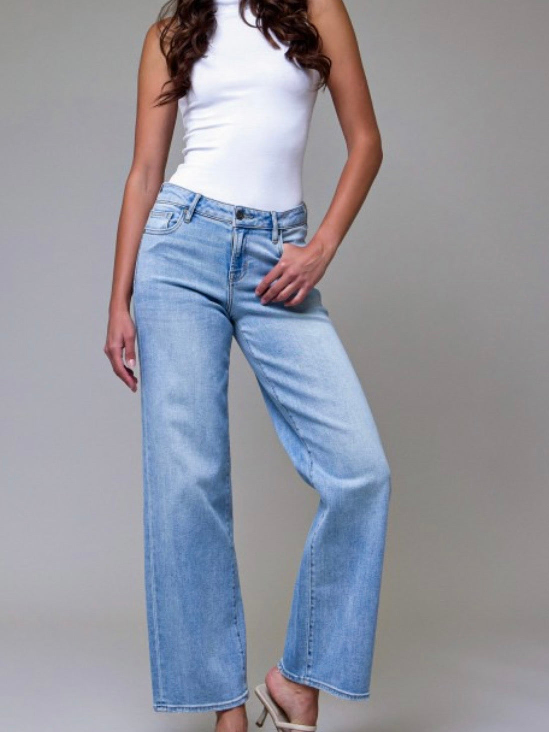 Logan Light Wash Mid-Rise Dad Jean