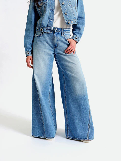 Daze Wilder Ultra Wide Leg Jeans – Pulse Wash